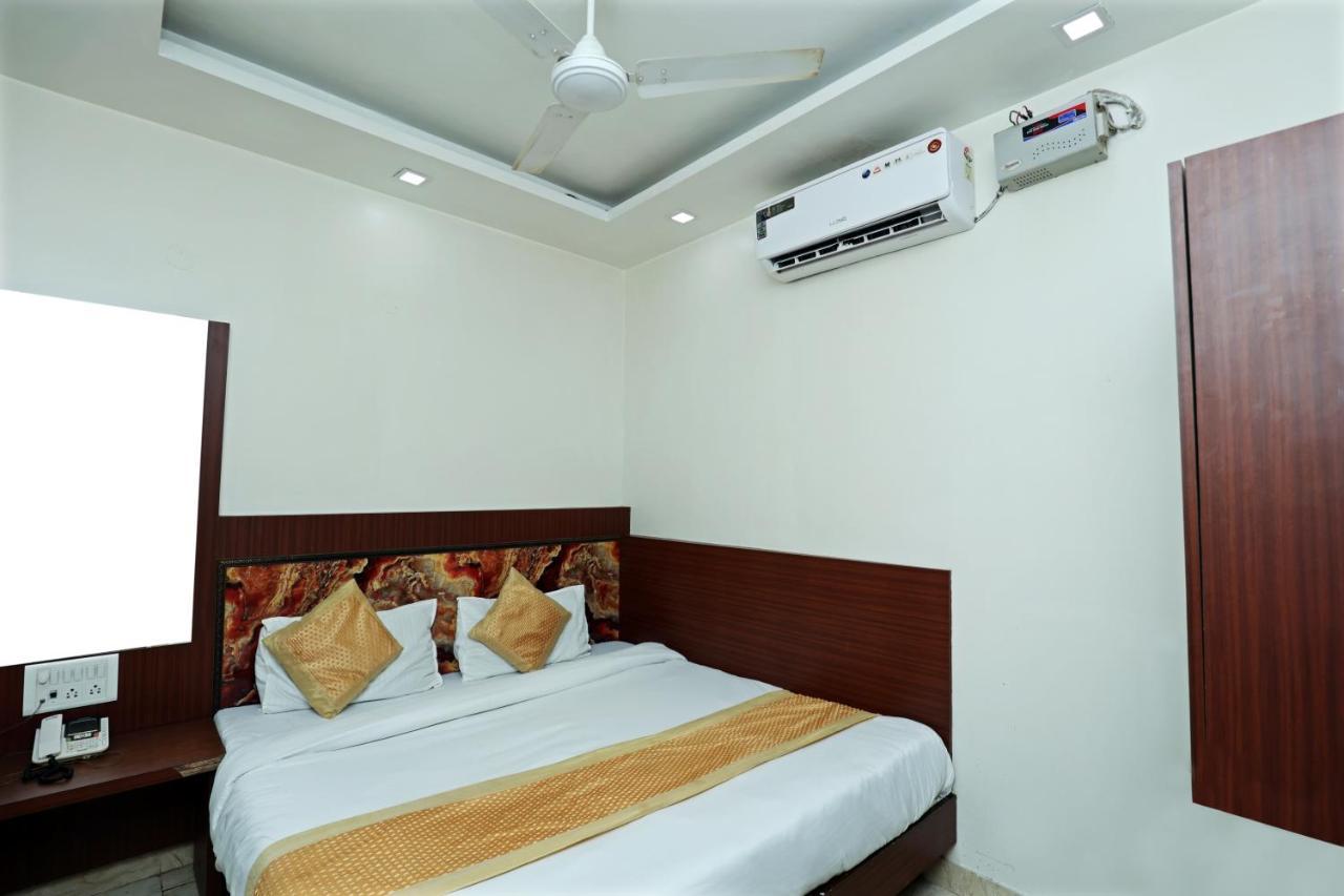 Hotel Toto International Dx New Delhi Exterior photo