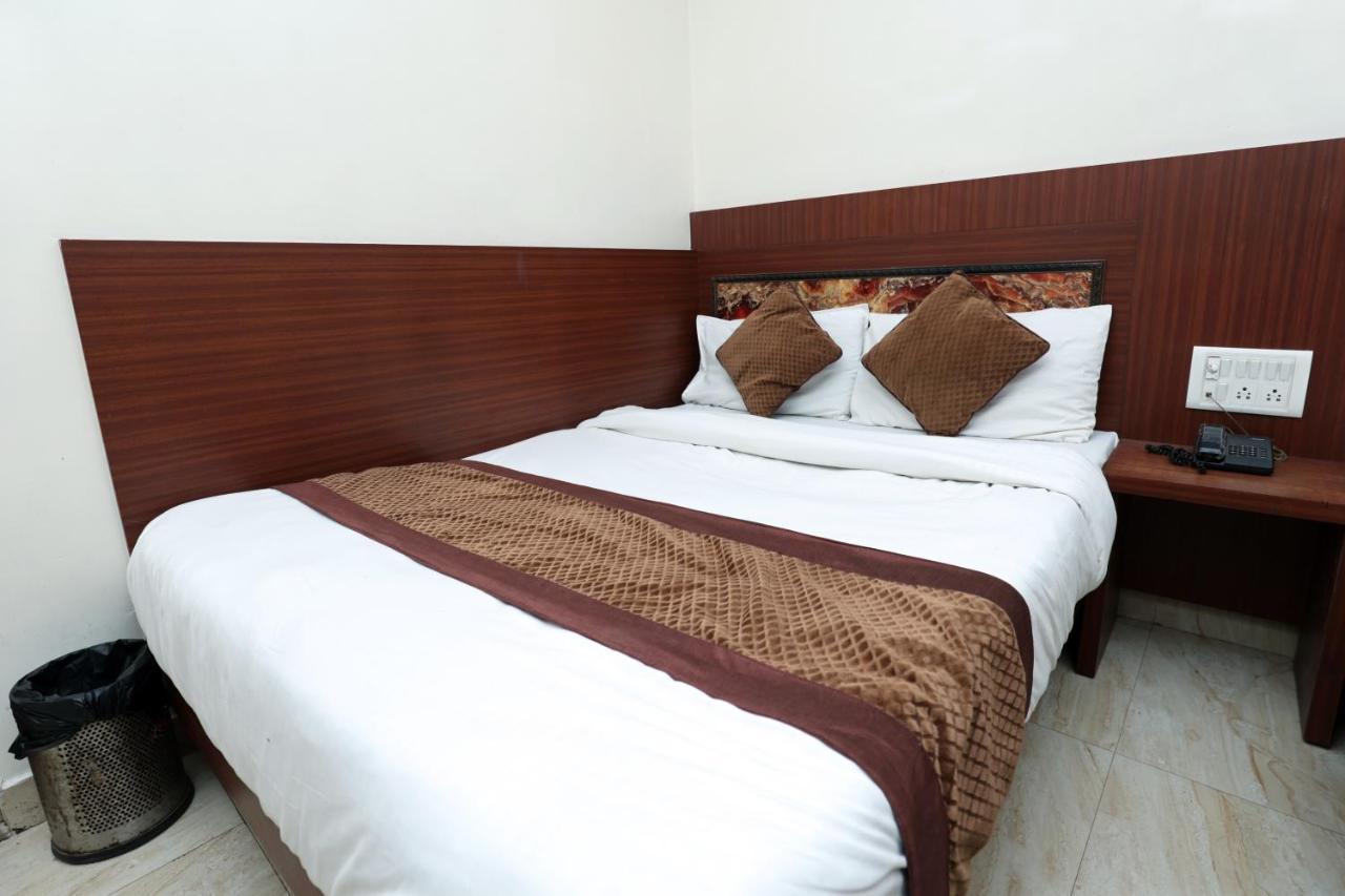 Hotel Toto International Dx New Delhi Exterior photo