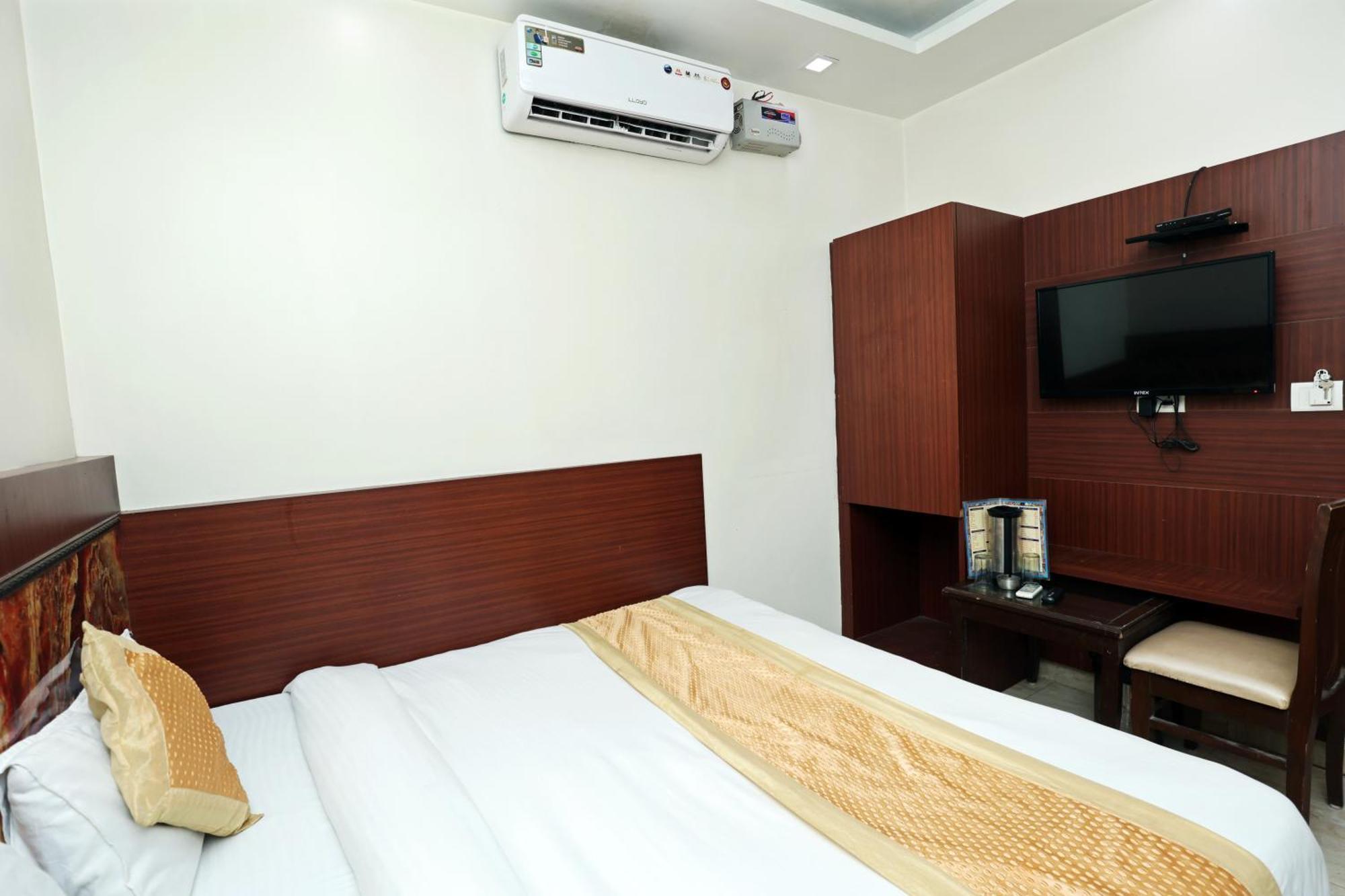 Hotel Toto International Dx New Delhi Exterior photo